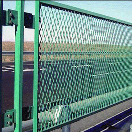 钢板网护栏